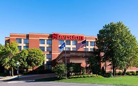 Sheraton Minneapolis West Hotel